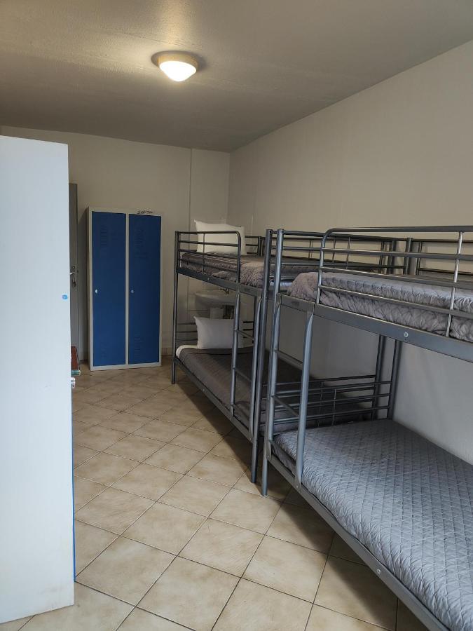 Hotel Les 4 Chenes Pontault-Combault Ngoại thất bức ảnh